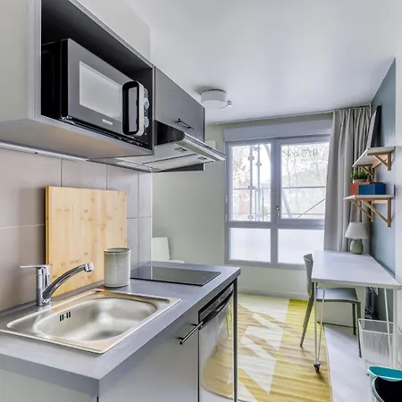 Student Factory Republique * 克莱蒙费朗