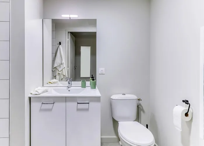 Student Factory Republique Apartament