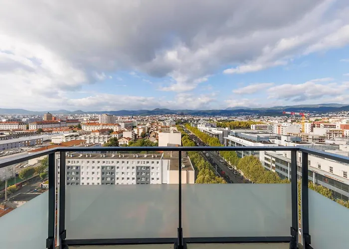 Student Factory Republique *